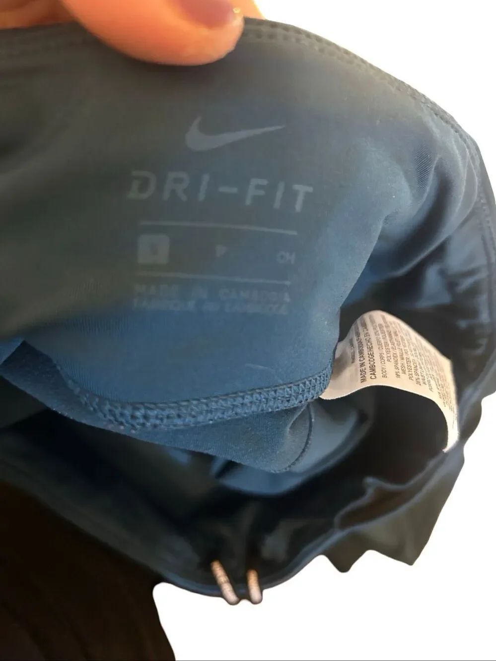 Nike DriFit Running Crops - Picture 8 of 8